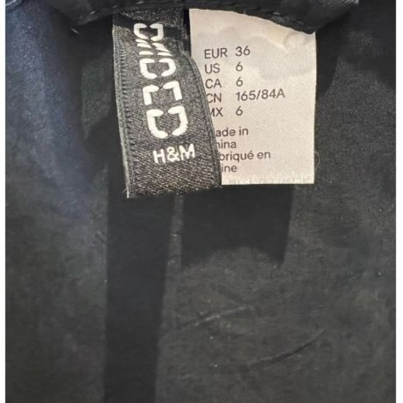 Divided by H&M Front Zip Rain Coat Long Sleeve Drawstring Waist Size 6 Black - Picture 4 of 4